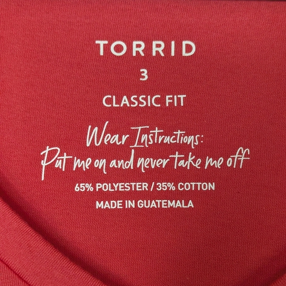 Torrid Classic Fit V-Neck Tee Pink High Low Curved Hem Plus Size 3 3X 22/24 - Picture 2 of 8
